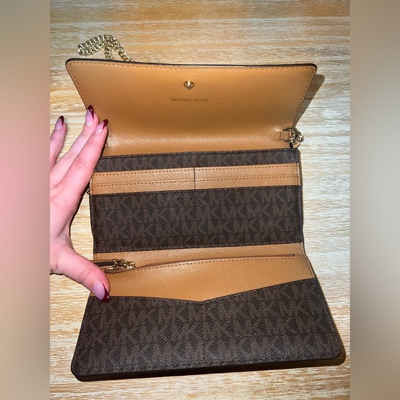 Michael Kors Wallet - Picture 5 of 6